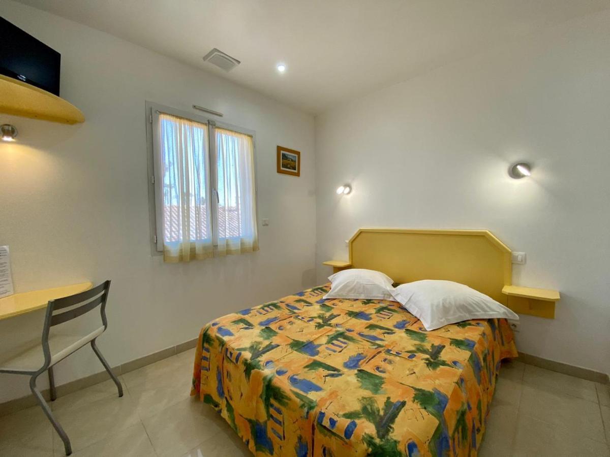Hotel Myriam Vias Plage Exterior photo