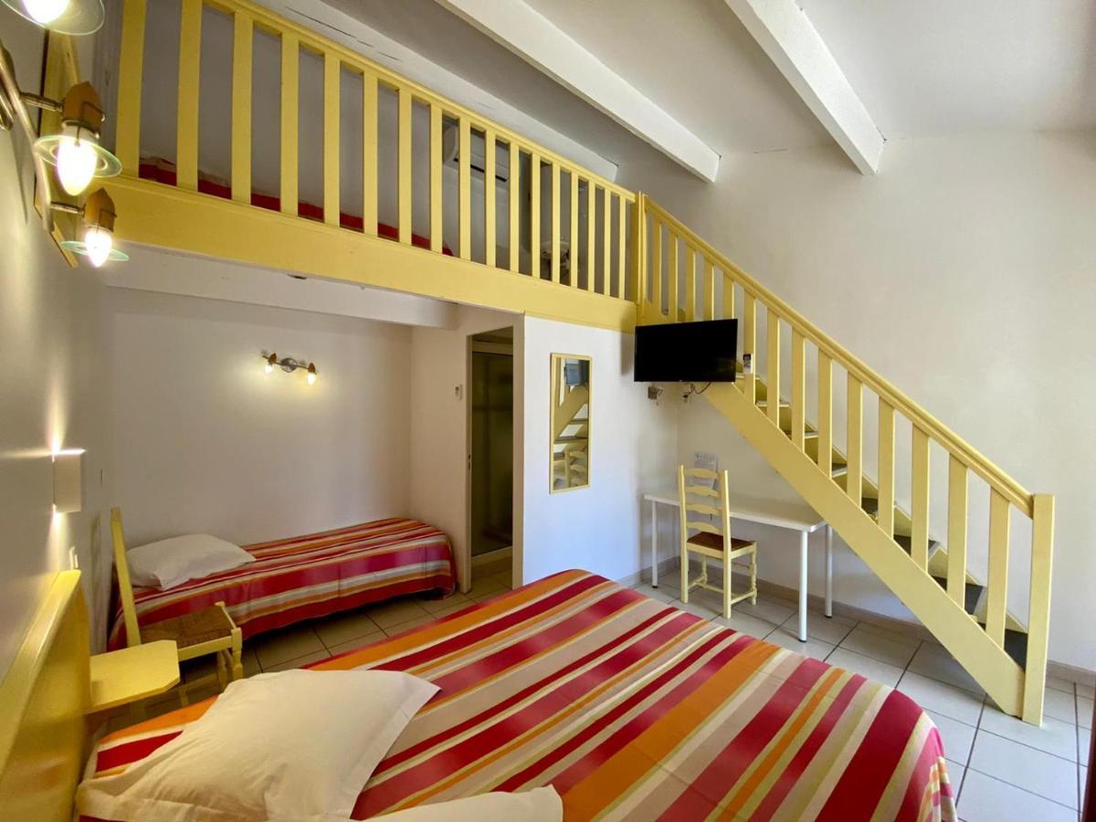 Hotel Myriam Vias Plage Exterior photo
