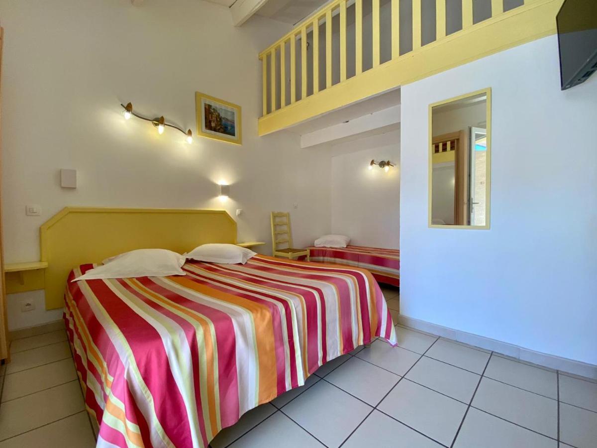 Hotel Myriam Vias Plage Exterior photo