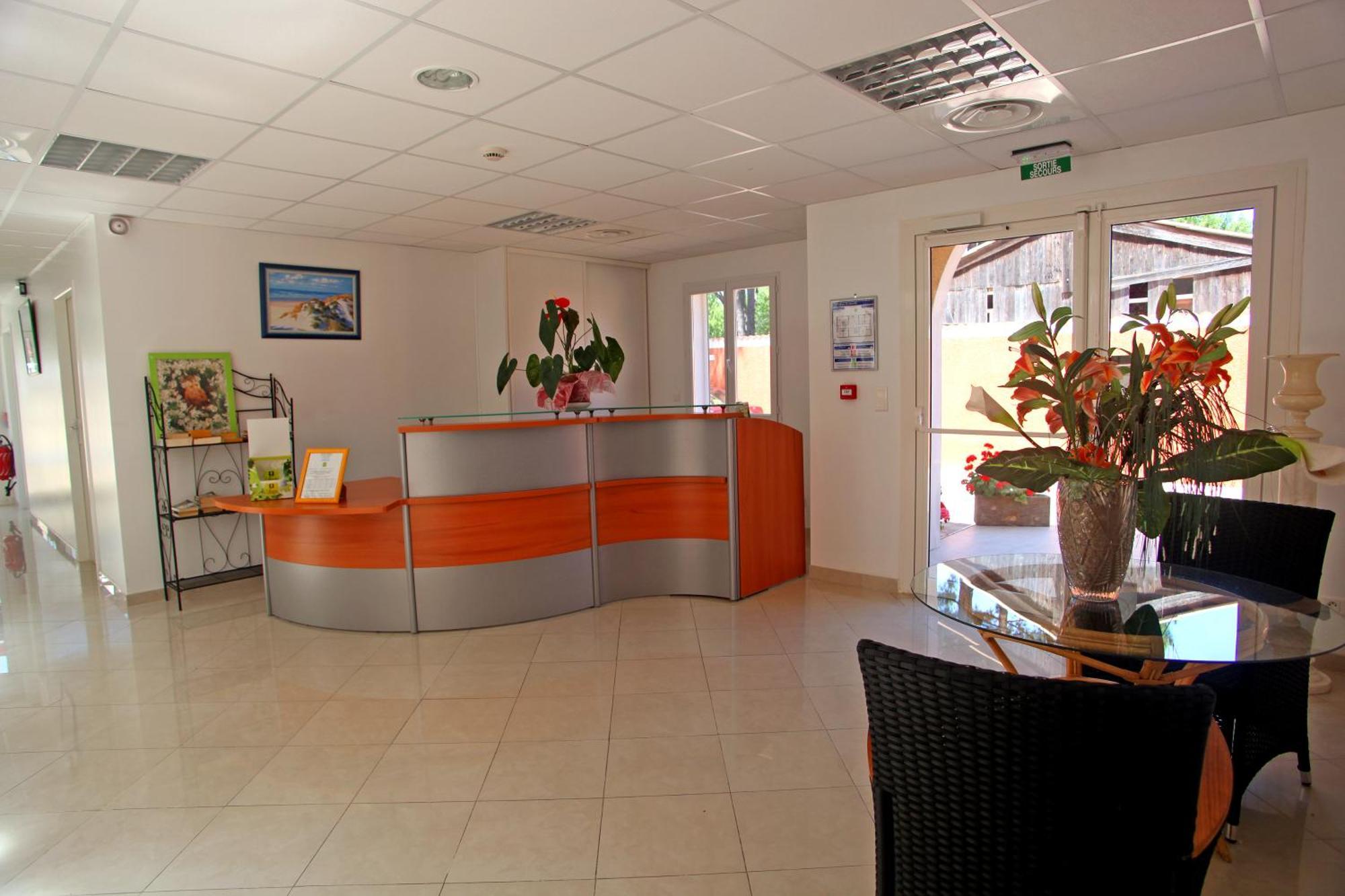 Hotel Myriam Vias Plage Exterior photo