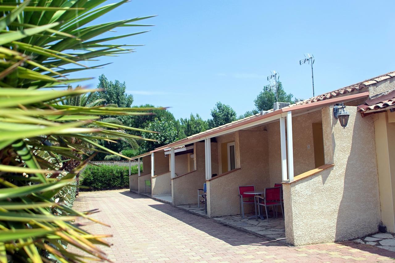 Hotel Myriam Vias Plage Exterior photo